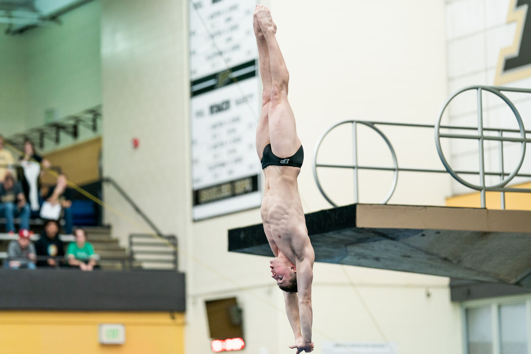 1/21/23 Indiana, Sam Bennett dives